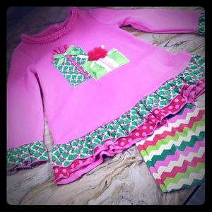 Girls Size 6 Christmas Outfit. Long sleeve/Legging